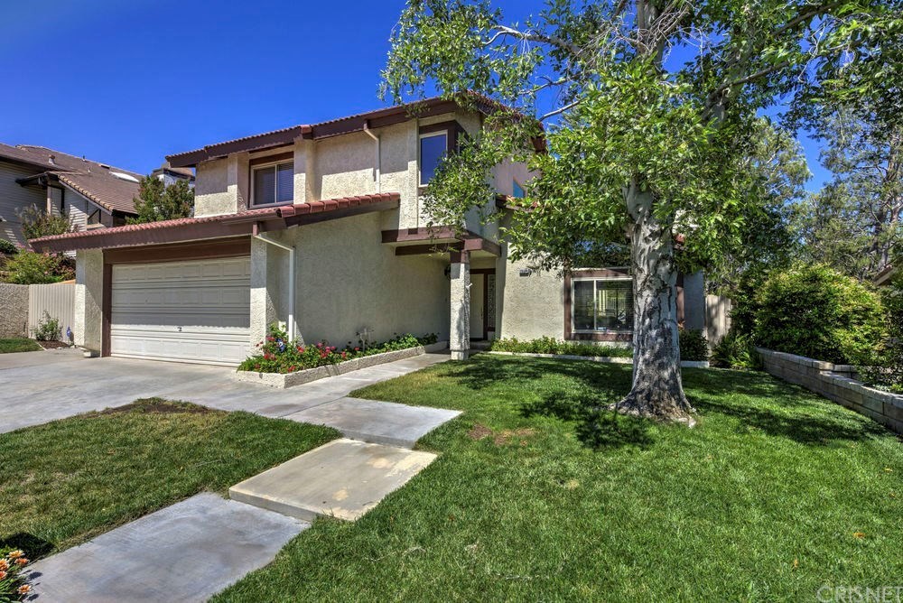 28024 Valcour Drive, Canyon Country, CA 91387