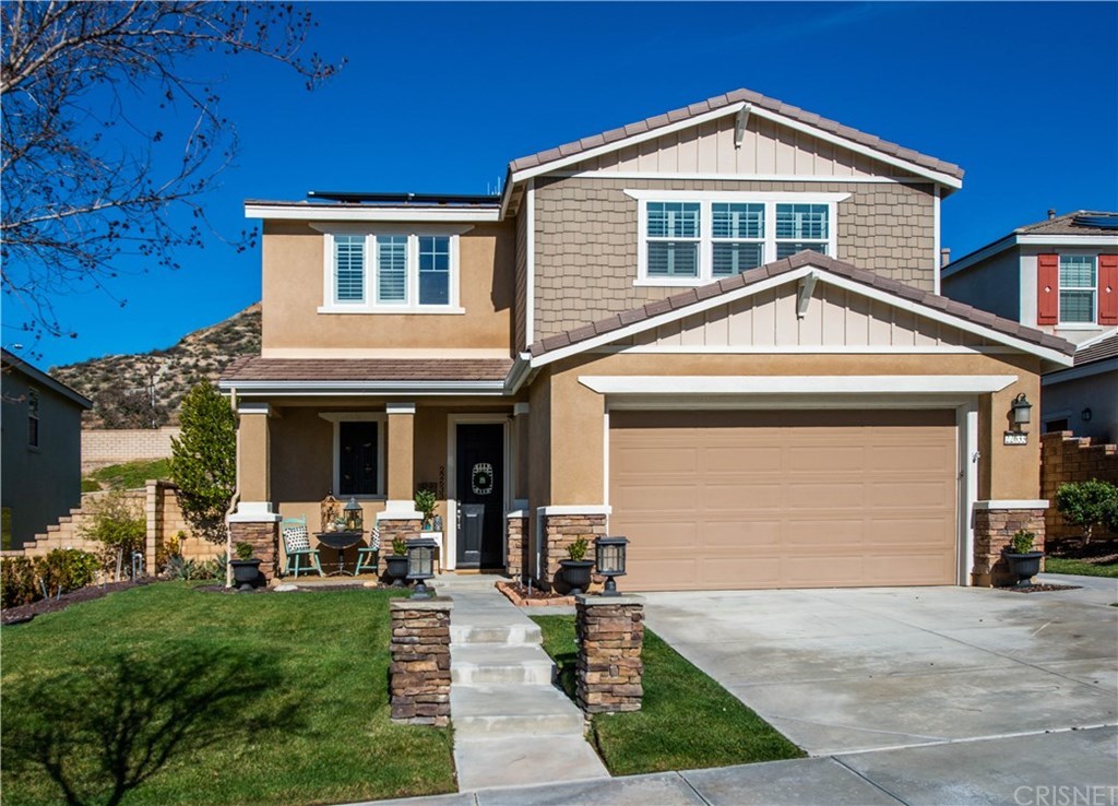 22633 Dragonfly Court, Saugus, CA 91350