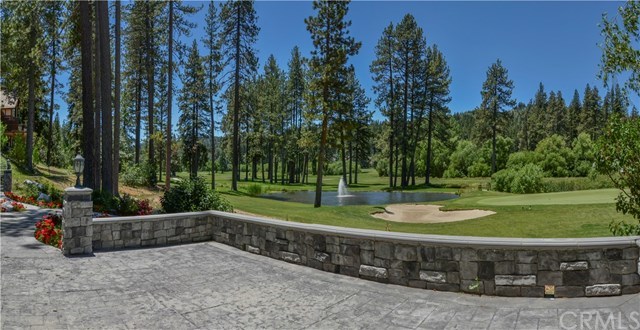 544 Golf Course Road, Lake Arrowhead, CA 92352