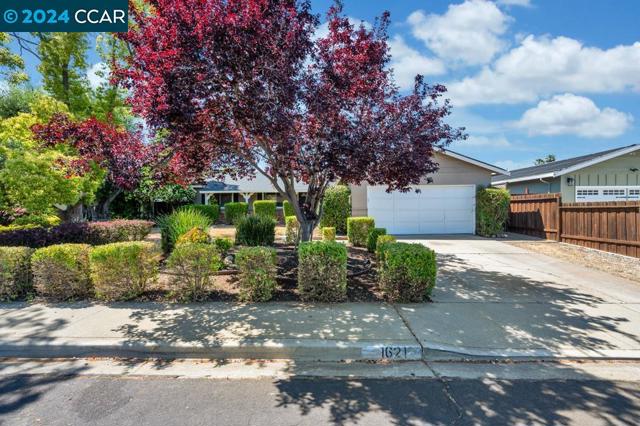 1621 Eve Dr, Concord, CA 94521