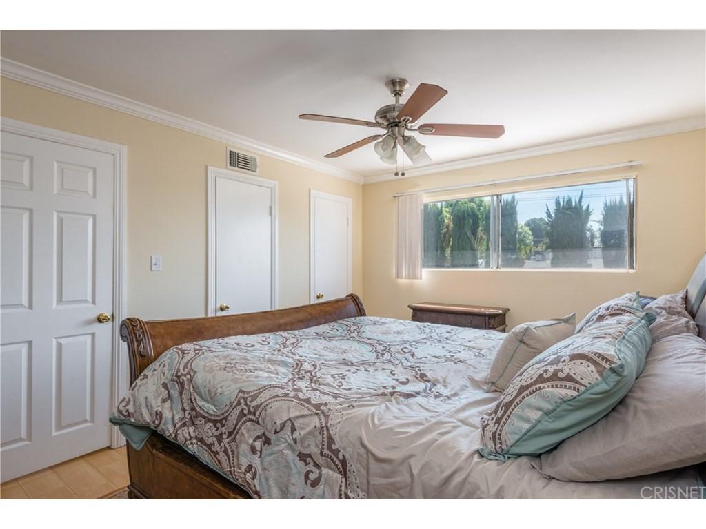 22300 Wyandotte Street, Canoga Park, CA 91303 | Photo 13